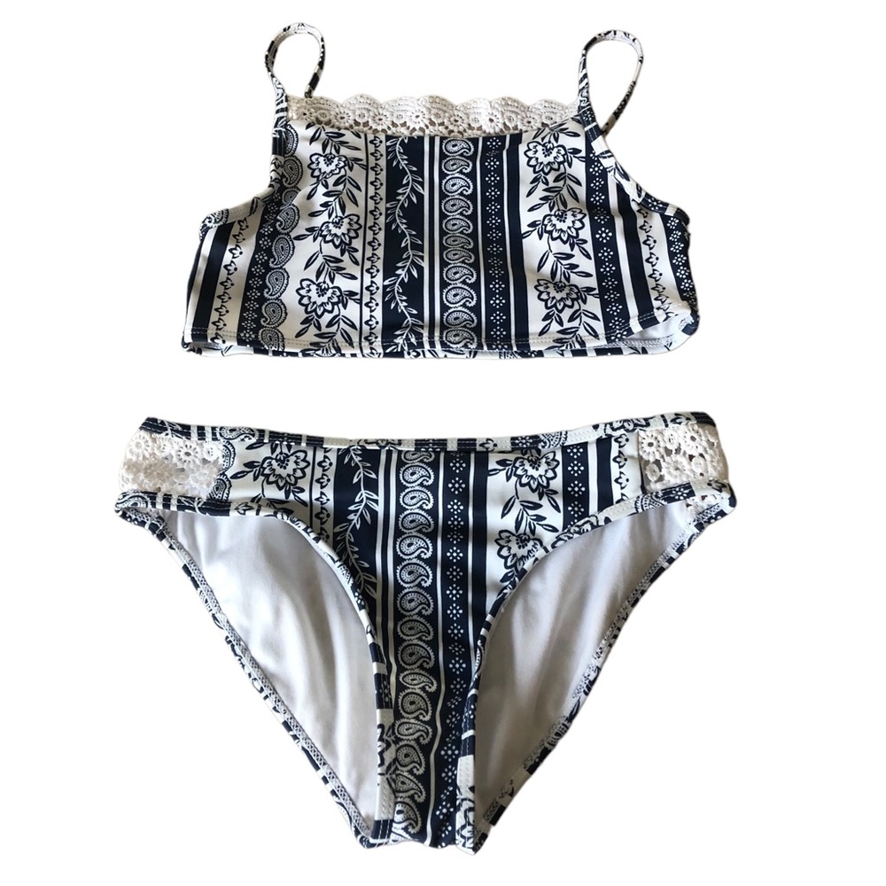 Full Tilt, bikini